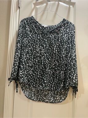 Monday Fun Dark Gray Leaf-Print Tie-Sleeve Blouse
